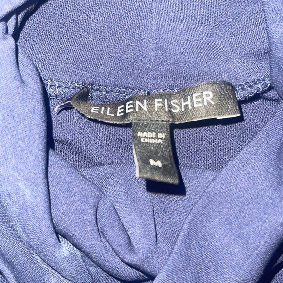 Eileen fisher 100% silk navy blue turtle neck size medium - Picture 3 of 6